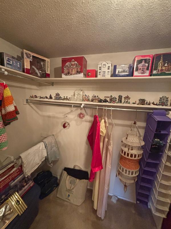 Sale Photo Thumbnail #62