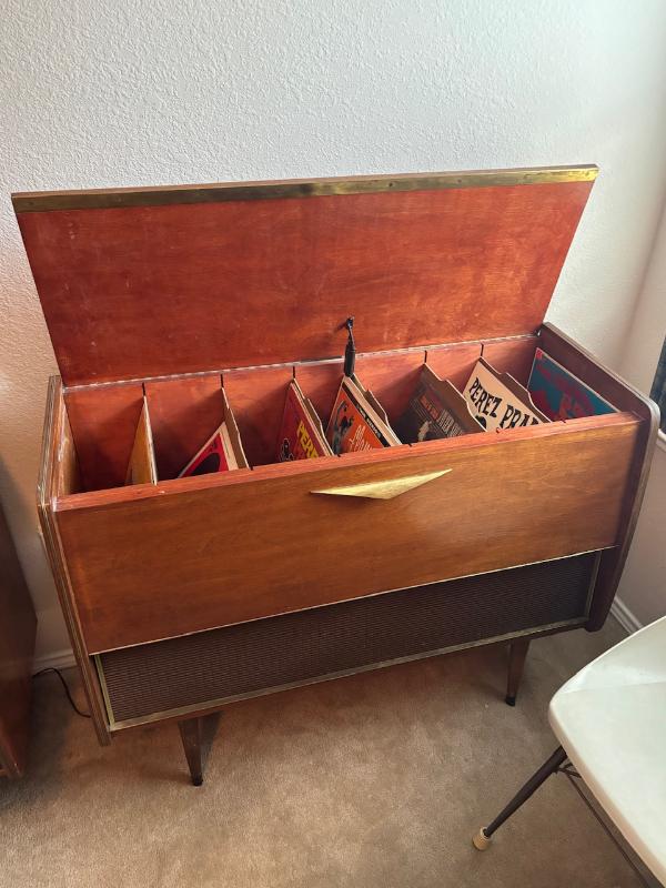 Sale Photo Thumbnail #75