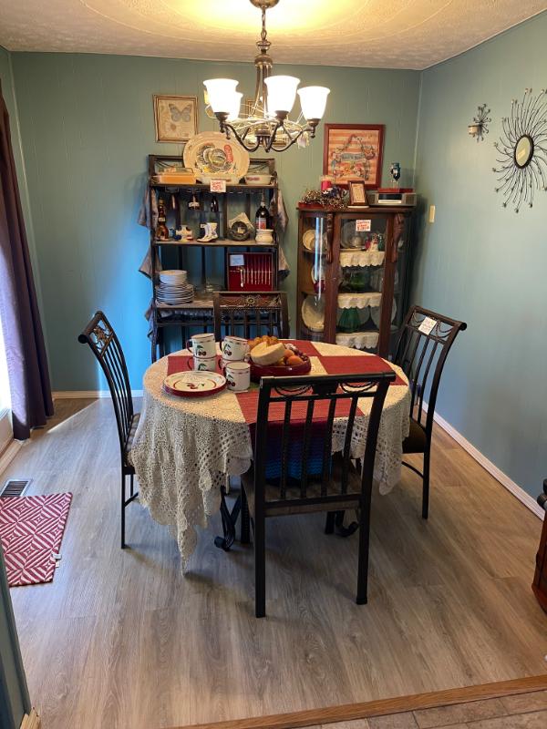 Sale Photo Thumbnail #19