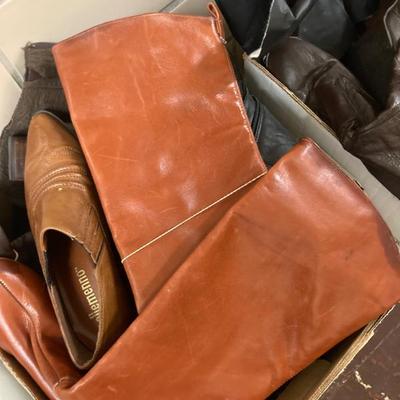 Sale Photo Thumbnail #109: Costumes