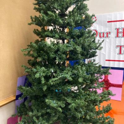 Sale Photo Thumbnail #95: Large Christmas Tree