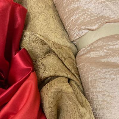 Sale Photo Thumbnail #108: Material