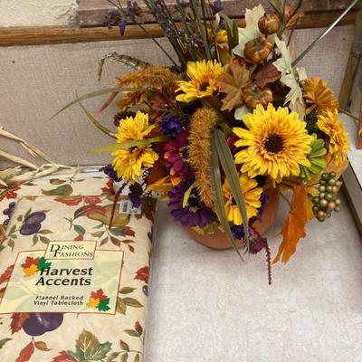 Sale Photo Thumbnail #88: Florals