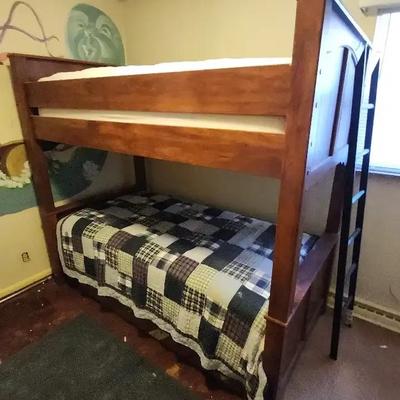 Bunkbeds with Ladder