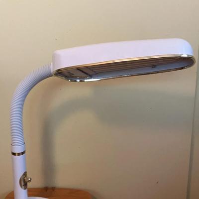 BlueMax Full-Spectrum Dimmable Desk Lamp