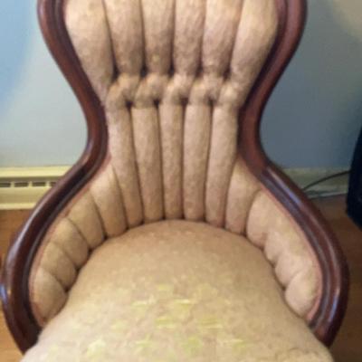 Victorian Style Parlor Chair 
