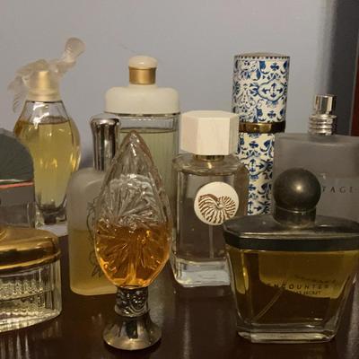 Set If 10  Assorted Parfums 