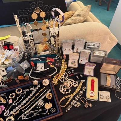 Sale Photo Thumbnail #20