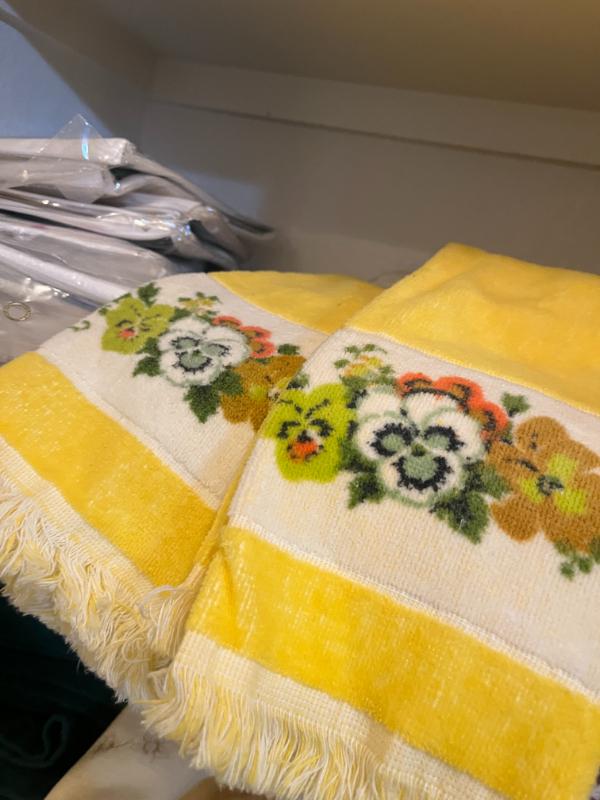 Sale Photo Thumbnail #46