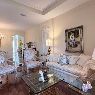 Sale Photo Thumbnail #4