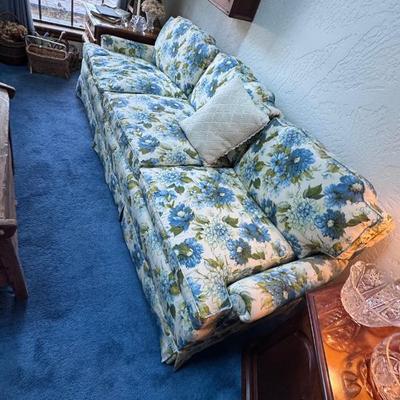 Sale Photo Thumbnail #361