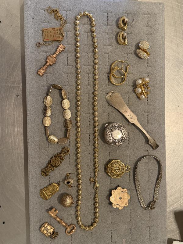 Sale Photo Thumbnail #614