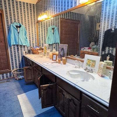 Sale Photo Thumbnail #253