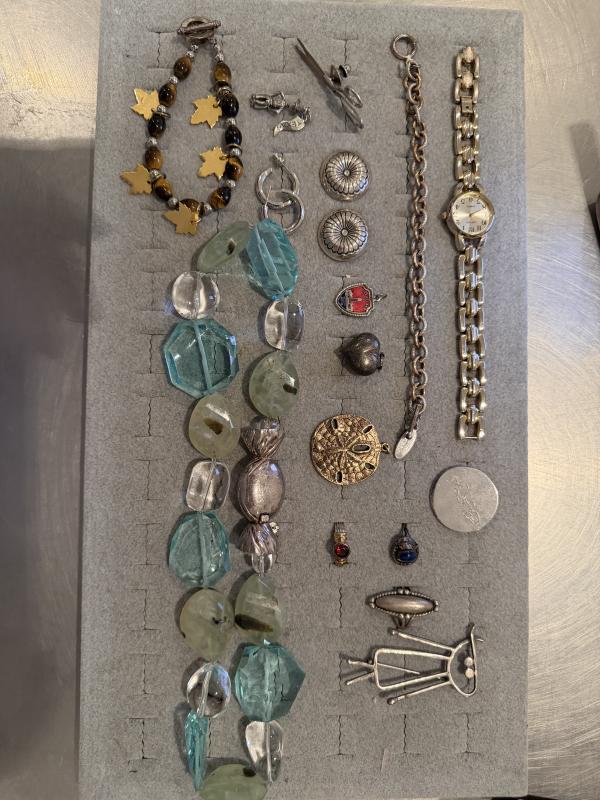 Sale Photo Thumbnail #609