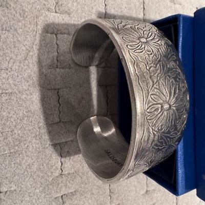 Sale Photo Thumbnail #592