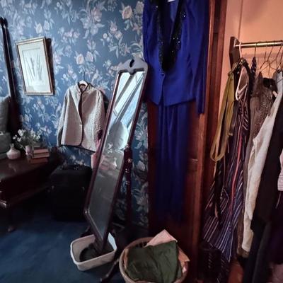 Sale Photo Thumbnail #277