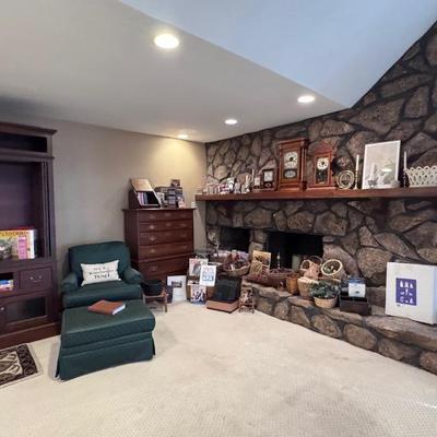 Sale Photo Thumbnail #336