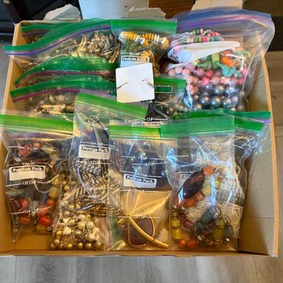 Sale Photo Thumbnail #189