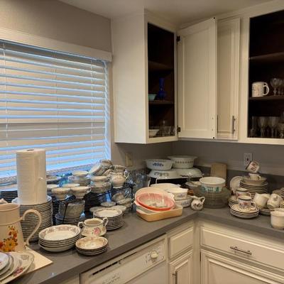 Sale Photo Thumbnail #275