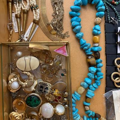 Sale Photo Thumbnail #185