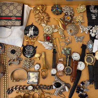 Sale Photo Thumbnail #182