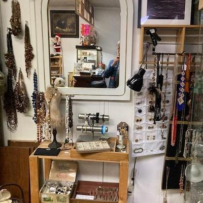 Sale Photo Thumbnail #28