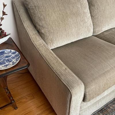 Sale Photo Thumbnail #381