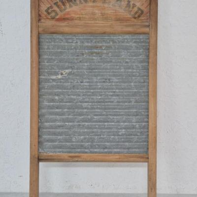 Vintage Columbus Washboard Co. Sunnyland Washboard - 12½" x 24"