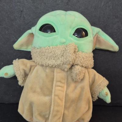 2020 Mattel/Star Wars: The Mandalorian "Baby Yoda (Grogu)" Plush #GWH23
