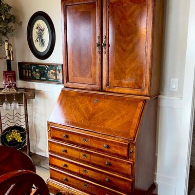 Sale Photo Thumbnail #3