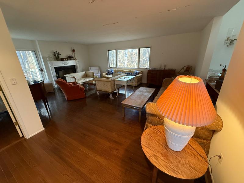 Sale Photo Thumbnail #5