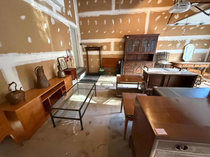 Sale Photo Thumbnail #16