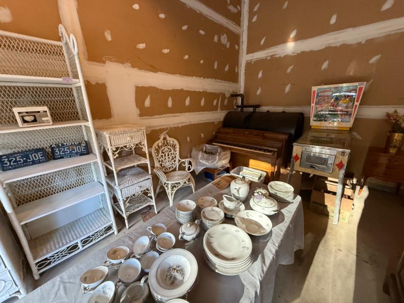 Sale Photo Thumbnail #19