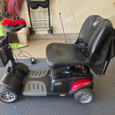 Sale Photo Thumbnail #13: 4 wheel Scooter