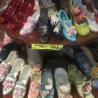 Sale Photo Thumbnail #8: Vintage 7 Antique Porcelain Shoes