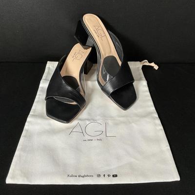 AGL Limited Edition Black Cube Heel