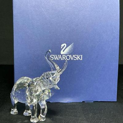 Retired Swarovski Clear Crystal Mother Rare Encounters Elephant Figurine 