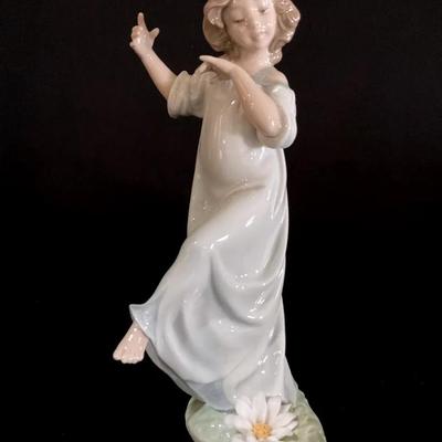 Lladró “Daisies, Time Of Joy”