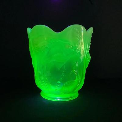 Fenton Topaz Vaseline Opalescent Atlantis Fish Vase