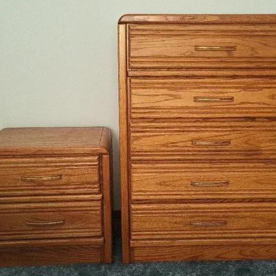 Dresser & Nightstand by Blackhawk Furniture (BR3)