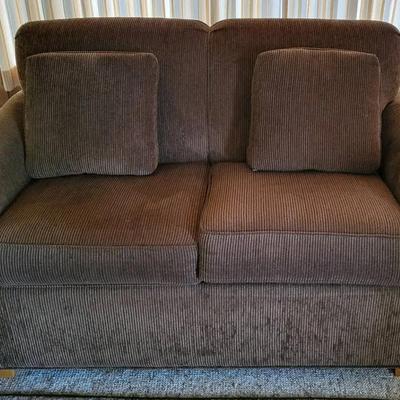 Biltrite Loveseat (FR)