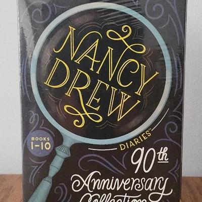 Nancy Drew Diaries Collection NIB (LR)