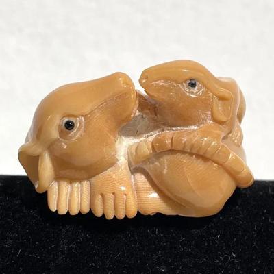 Netsuke Carved Sculpture Japanese Mice Rats 