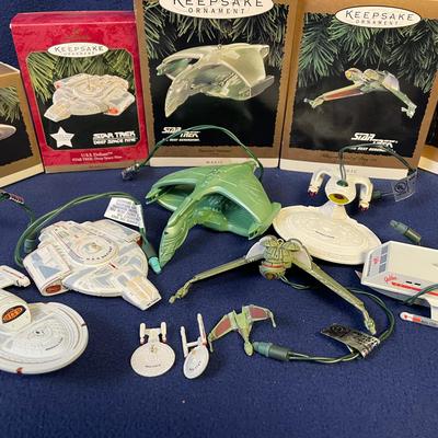 Star Trek Space Ship Hallmark Light Up Ornaments 