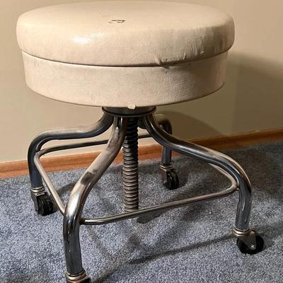 Round Vinyl Work Stool on Wheels 