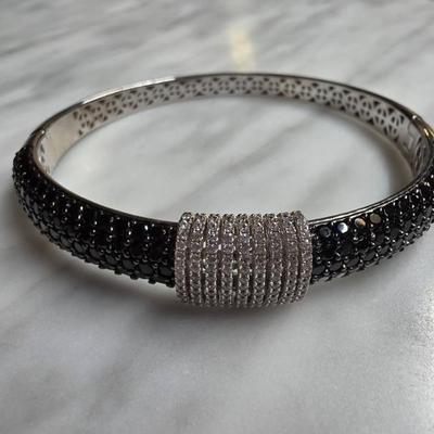 Sale Photo Thumbnail #232