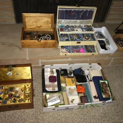 Sale Photo Thumbnail #31