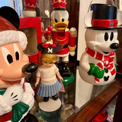 Sale Photo Thumbnail #3: Disney 