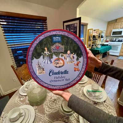 Sale Photo Thumbnail #22: Disney princess 