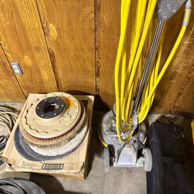 Sale Photo Thumbnail #37